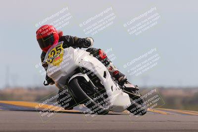 media/Nov-05-2022-SoCal Trackdays (Sat) [[f8d9b725ab]]/Turn 9 (110pm)/